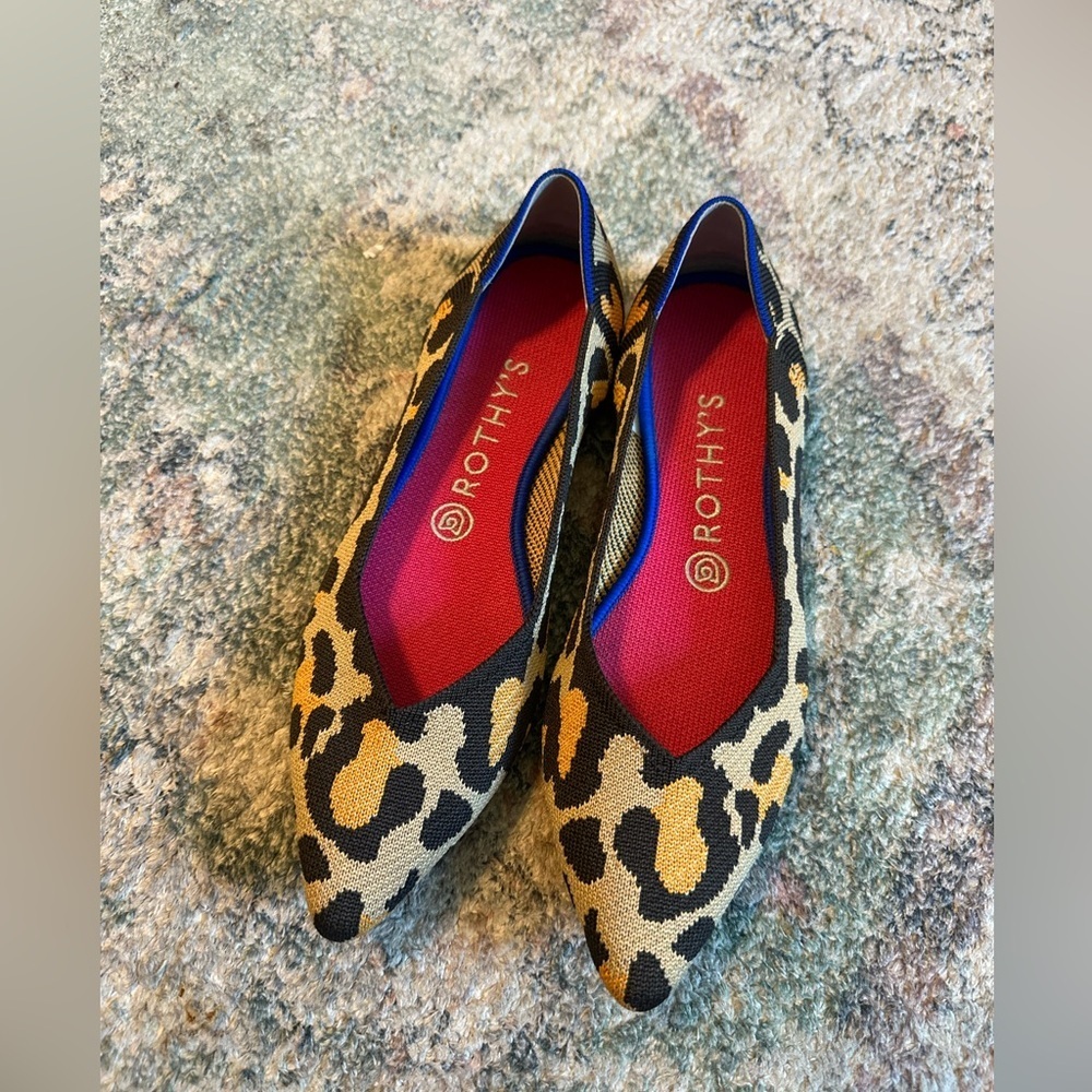 Rothy's big cat Leopard pointed flats 8.5